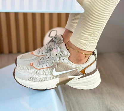 Tenis Retro V2K - Edición Especial Beige Café - Eco Market